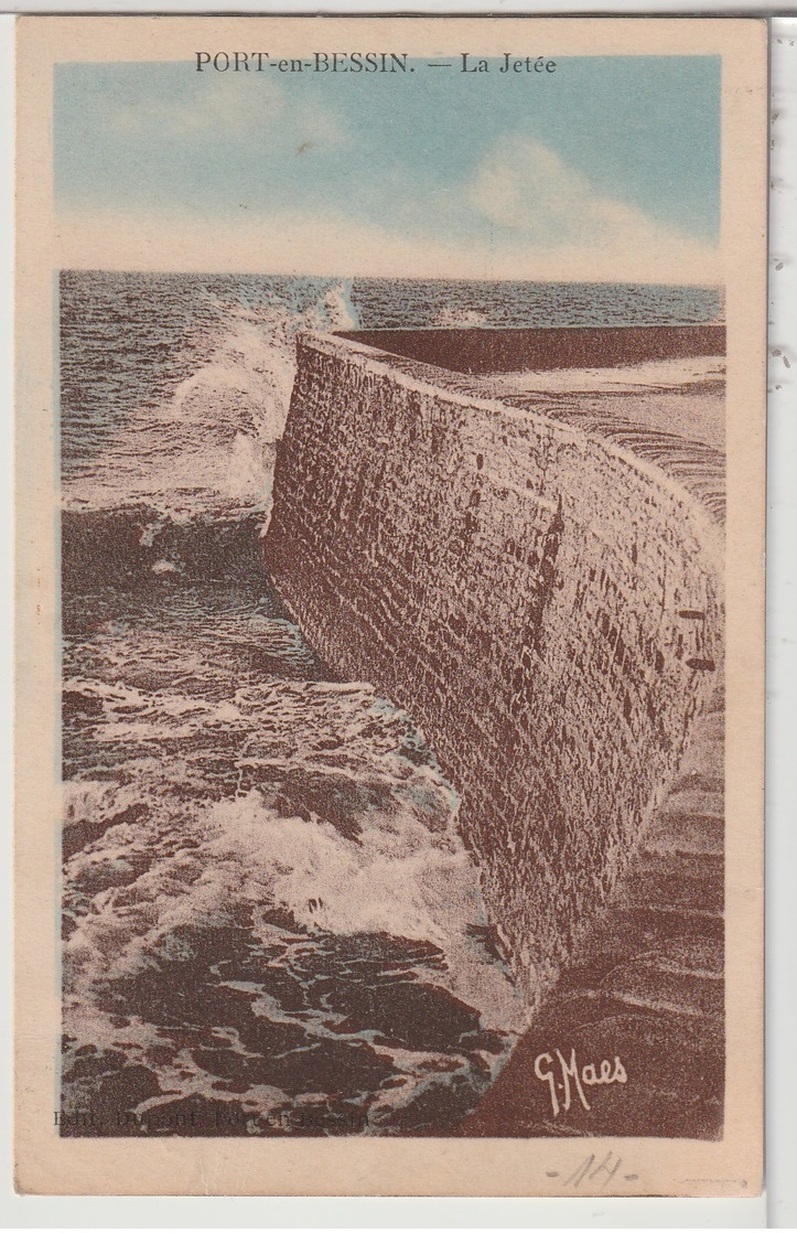 14 - PORT En BESSIN - La Jetée - Port-en-Bessin-Huppain