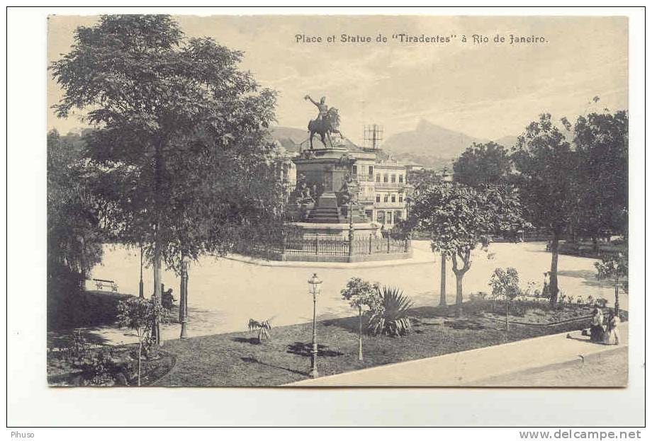 BRASIL-2  RIO DE JANEIRO : Place Et Statue De Tiradentes - Rio De Janeiro