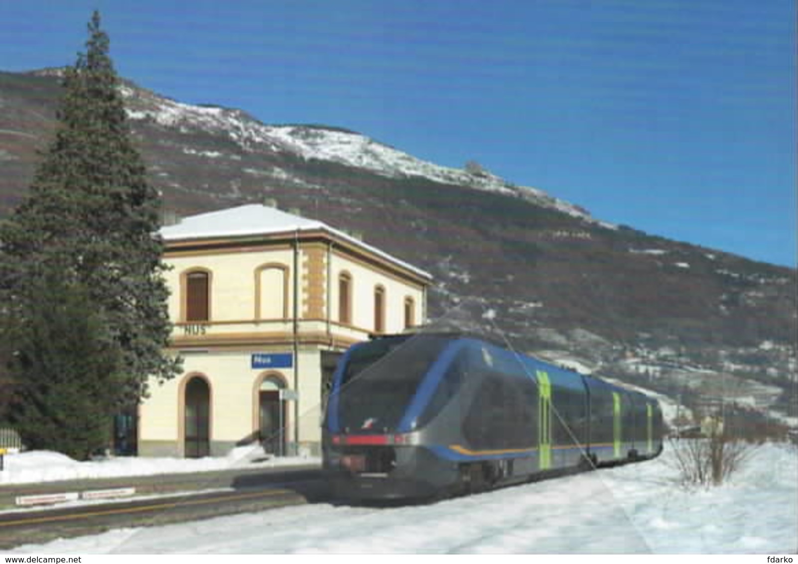 561 ALn 501 MD Minuetto Stazione Di NUS Aosta Rairoad Treain Railweys Treni Rotabili - Stazioni Con Treni