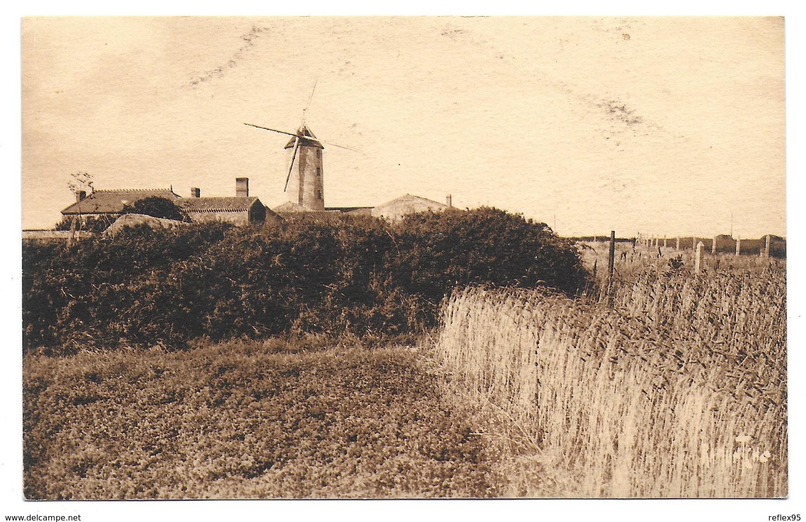 ILE DE NOIRMOUTIER - Vieux Moulin Vers L'Herbaudière - Ile De Noirmoutier