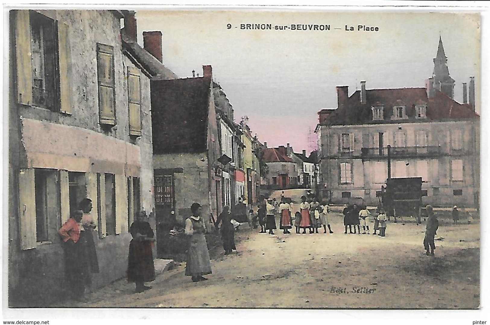 BRINON SUR BEUVRON - La Place - Brinon Sur Beuvron