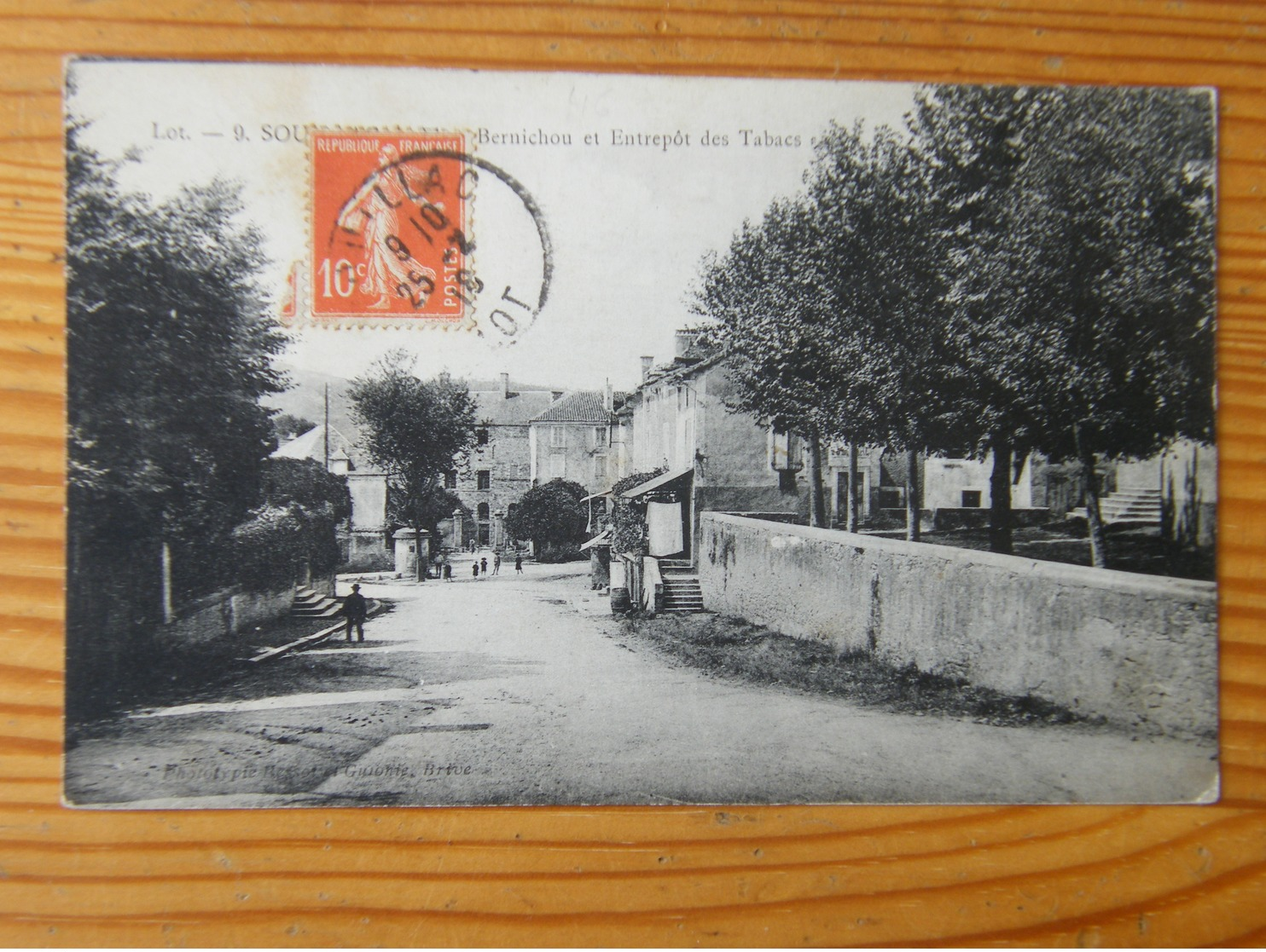 CPA Souillac Bernichou Et Entreprise Des Tabacs 1918 - Souillac