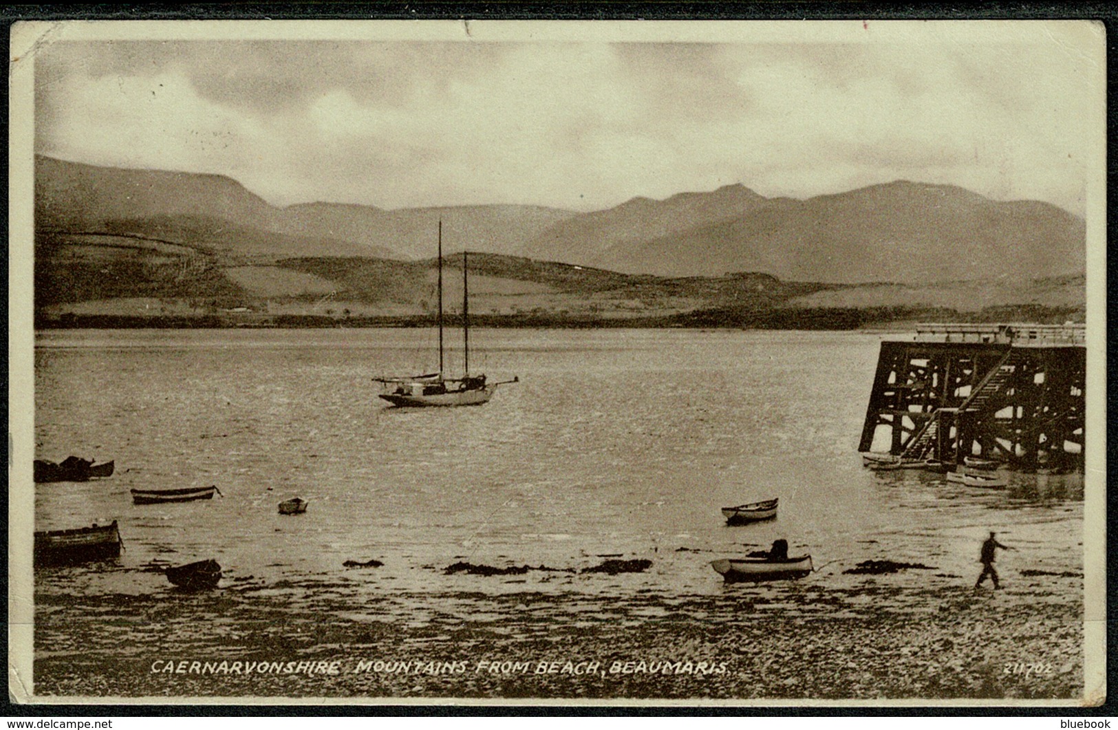 Ref 1285 - 1948 Postcard - Caernavonshire Mountains From Beaumaris Beach Anglesey Wales - Anglesey