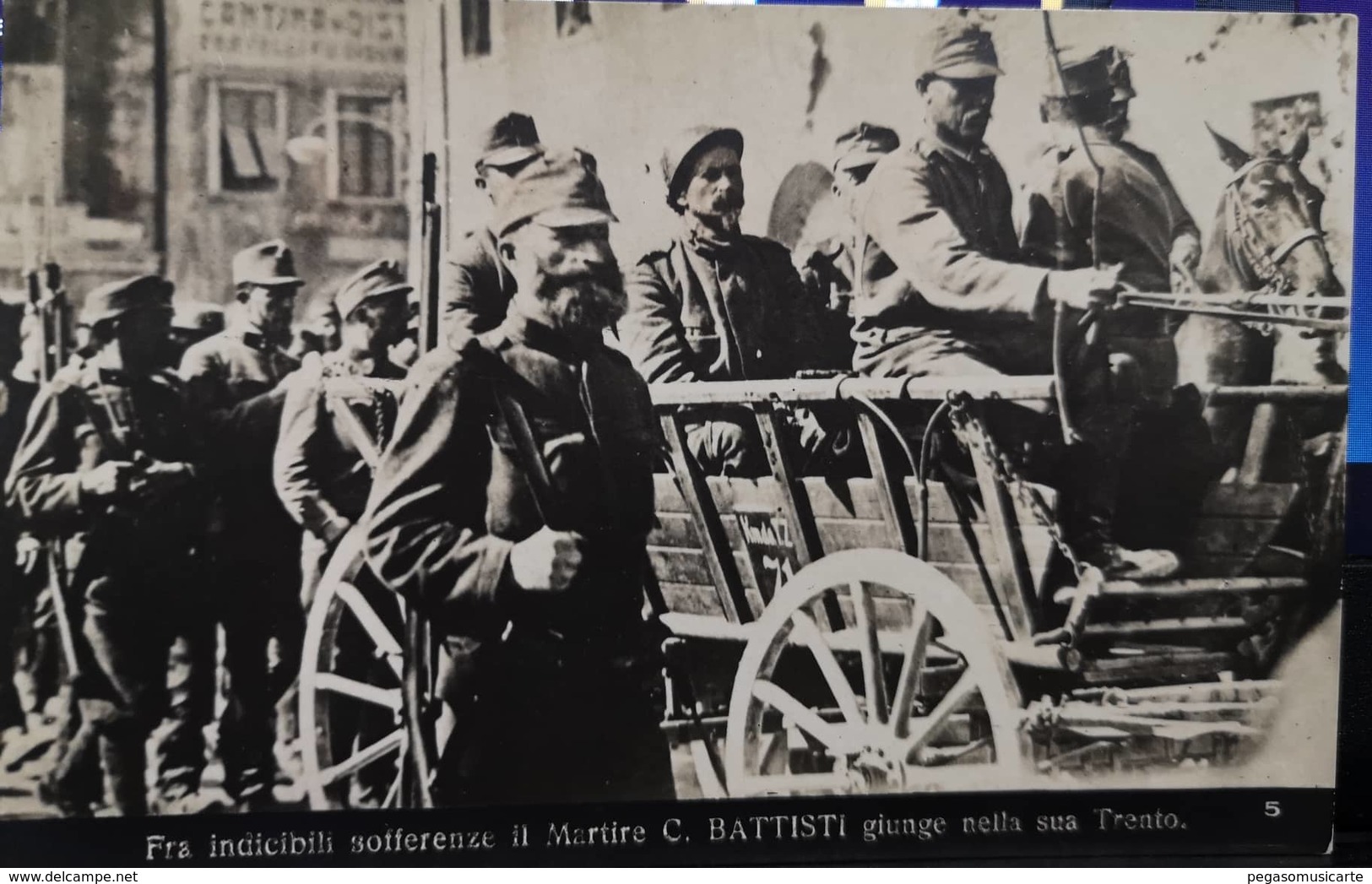 733 FRA INDICIBILI SOFFERENZE IL MARTIRE CESARE BATTISTI GIUNGE NELLA SUA TRENTO - Personen