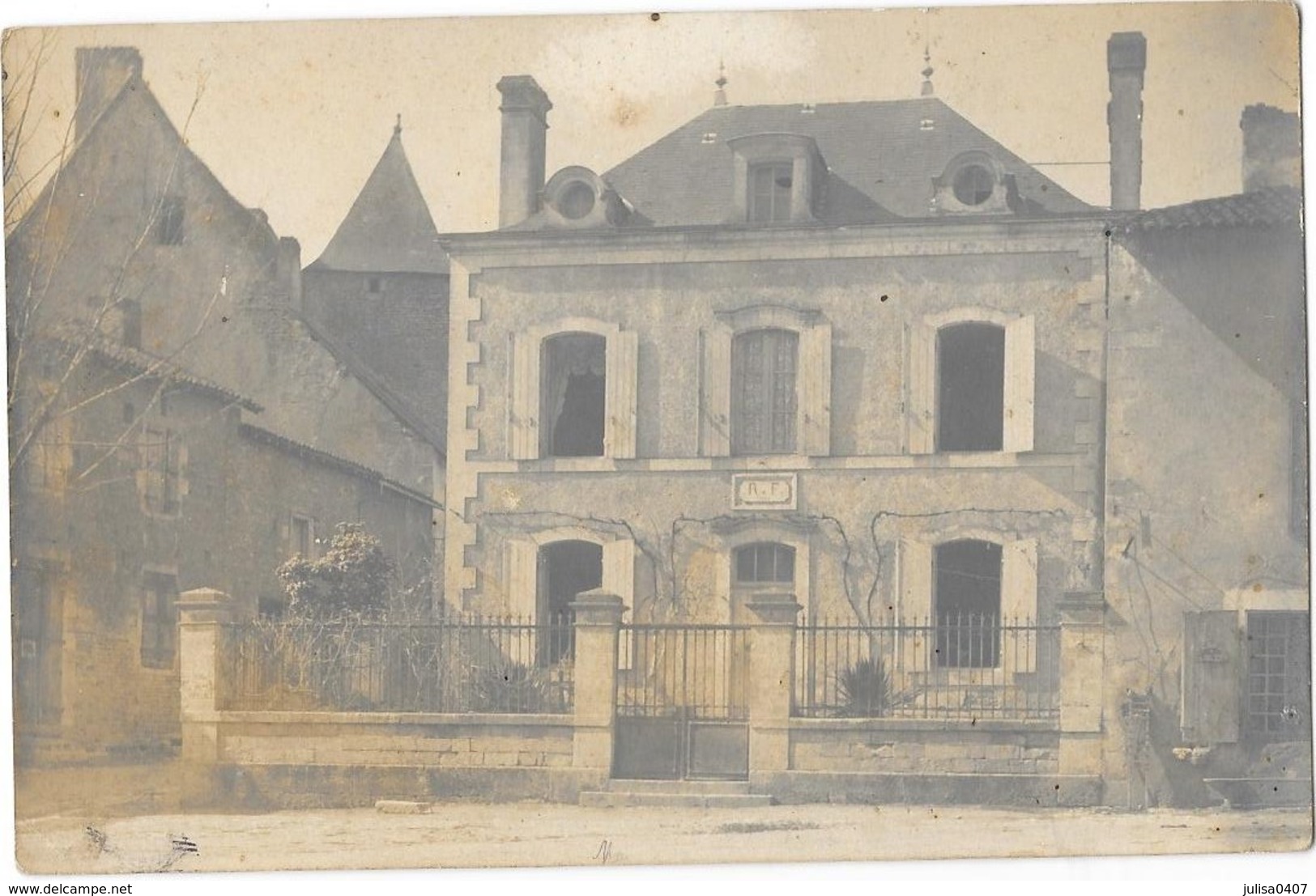 VERTEUIL SUR CHARENTE (16) Carte Photo Façade De La Mairie - Autres & Non Classés