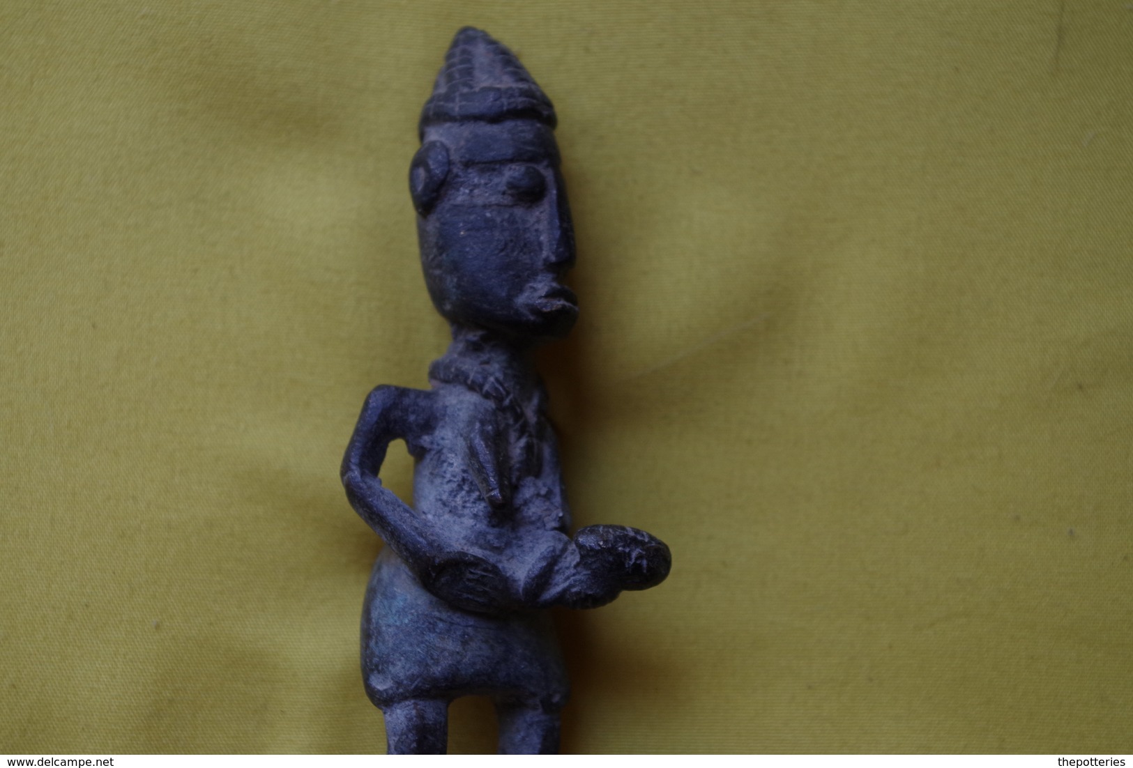 Cabinet Curiosité / Bronze Benin ? Maternité Environ 10,5 Cm De Hauteur Cabinet Curiosité - Art Africain