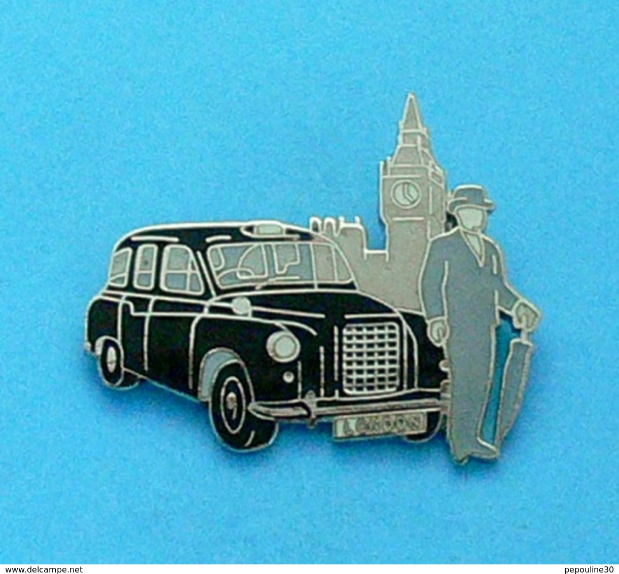 1 PIN'S //  ** TAXI LONDON BIG BEN & SO BRITISH ** . (Démons & Merveilles) - Autres & Non Classés