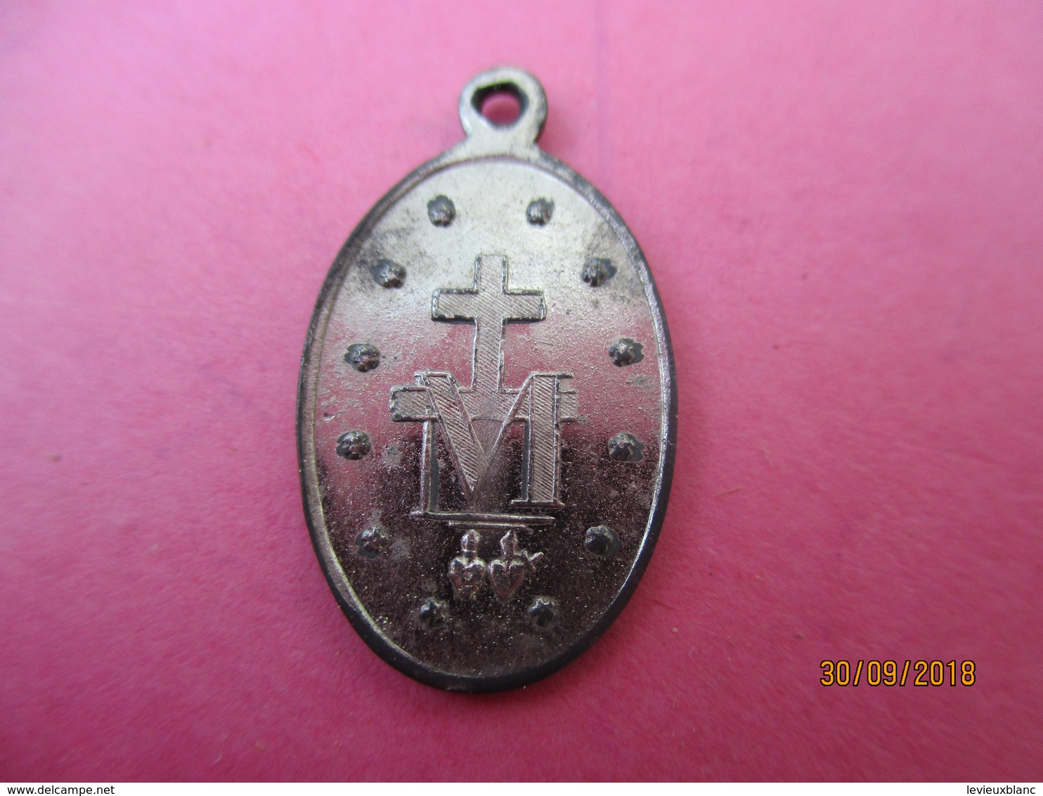 Médaille De Chaînette/ ND De LOURDES/ Aluminium/ Vers 1930-1950  CAN798 - Religion & Esotericism