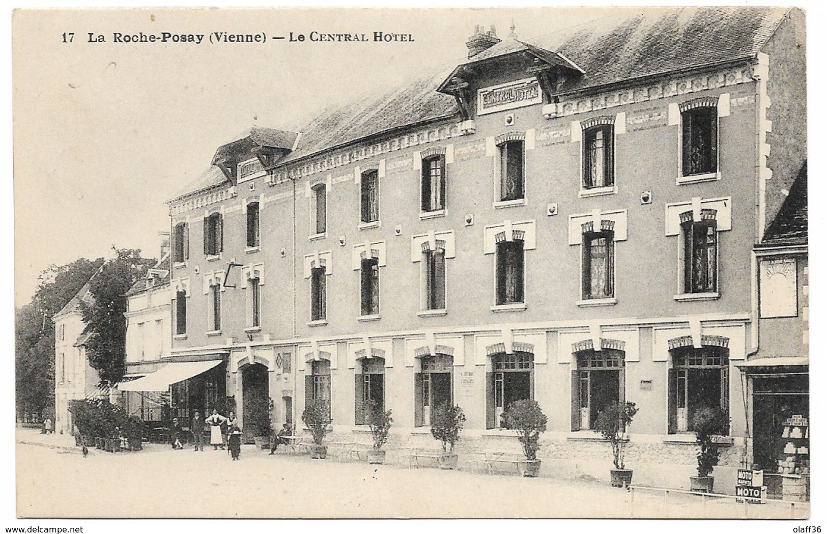 CPA  86 VIENNE  LA ROCHE-POSAY  Le Central Hotel N°17 - La Roche Posay