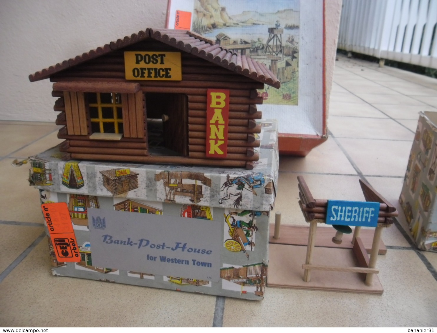 RARE LOT JOUETS BOIS CEJI ARBOIS JURA - 4 Boites - FORT APACHE BANQUE POSTE MAISON SHERIFF PRISON