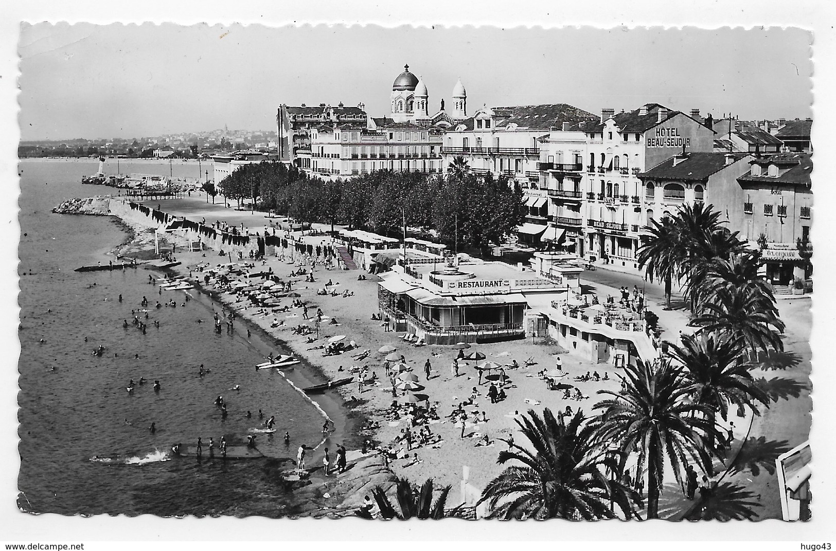 (RECTO / VERSO) SAINT RAPHAEL EN 1950 - N° 616 - VUE DE LA PLAGE - FORMAT CPA VOYAGEE - Saint-Raphaël