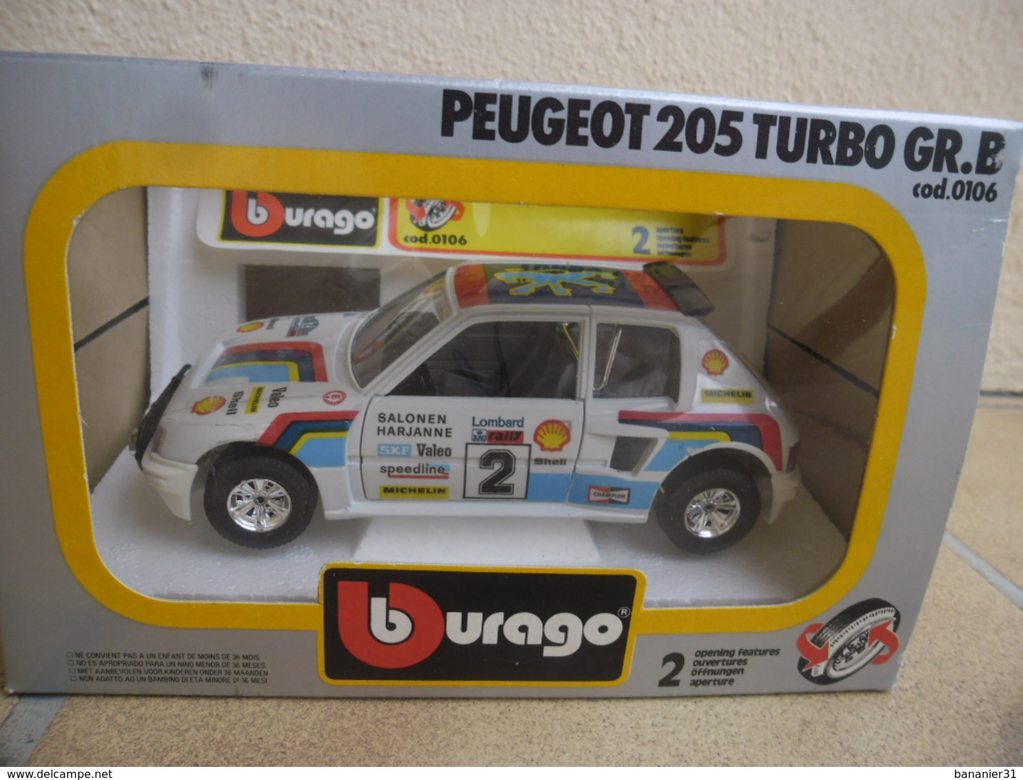 PEUGEOT 205 TURBO Groupe B En Boite / Boxed Au 1/24 - Ref 0106 De BURAGO - Salonen Marjanne Pub Michelin Shell - Burago