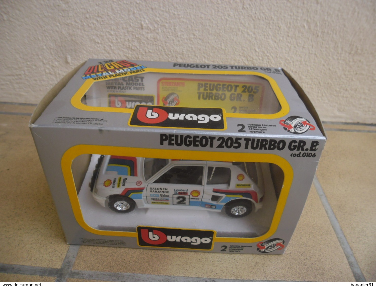 PEUGEOT 205 TURBO Groupe B En Boite / Boxed Au 1/24 - Ref 0106 De BURAGO - Salonen Marjanne Pub Michelin Shell - Burago