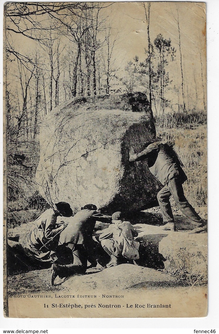 14 - St ESTÈPHE, Près NONTRON, Le Roc Branlant - Beau Cliché Animé - 1927 (B185) - Nontron