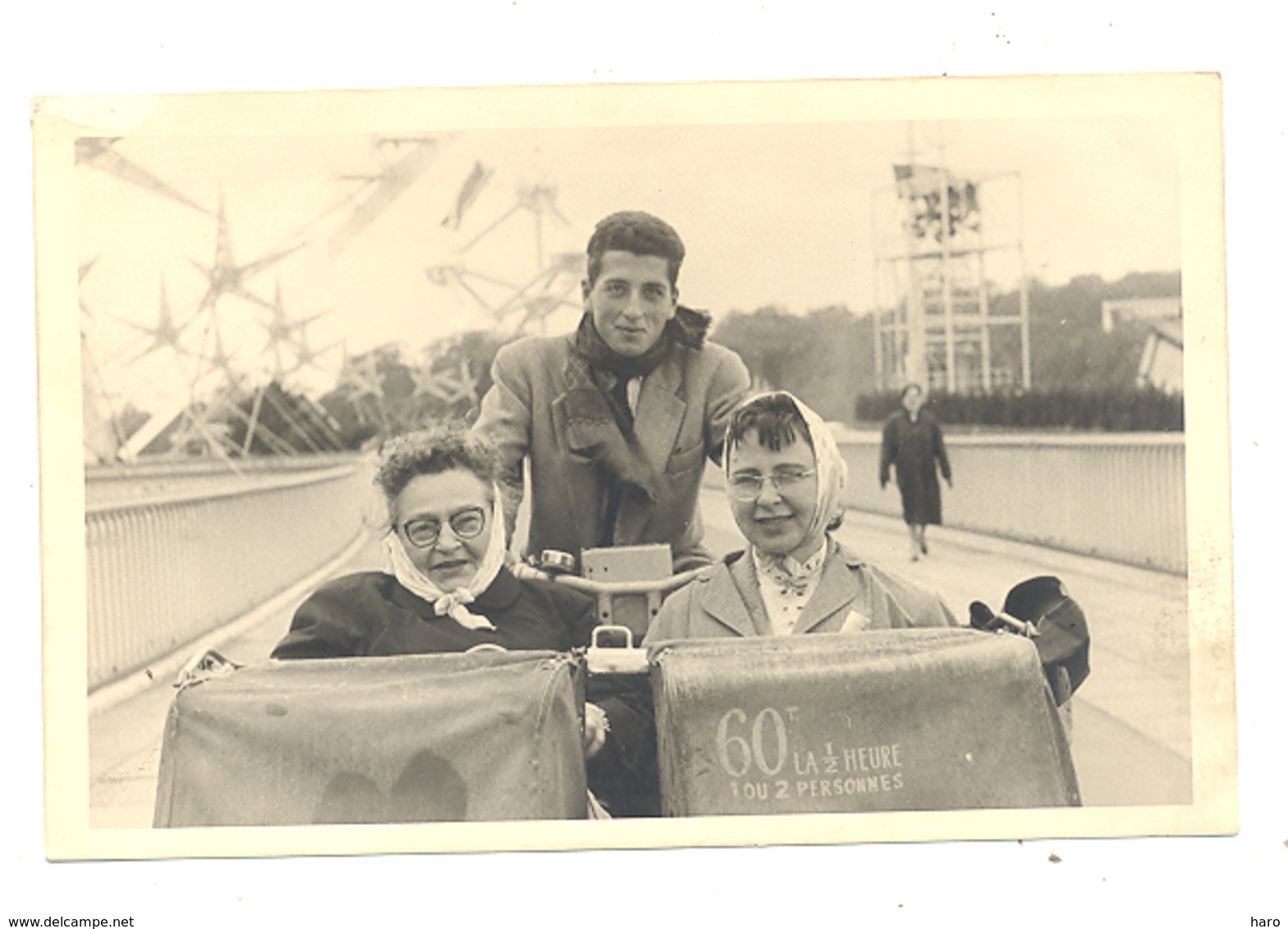 Photo Carte - BRUXELLES - Exposition Universelle - Expo 58 - Visite En  " Pouspous ", Vélo,...  (b250) - Tentoonstellingen