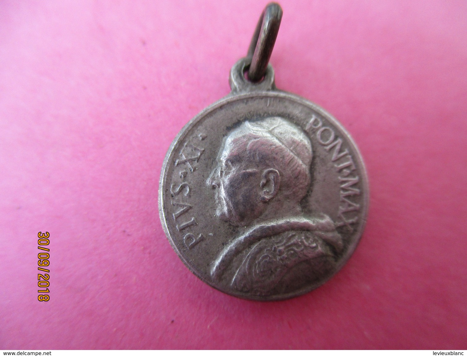 Médaille De Chaînette/ PIE XI / /PIUS XI Pont. Max./Vierge à L'Enfant/ Vers 1922 - 1939    CAN 806 - Religion & Esotericism
