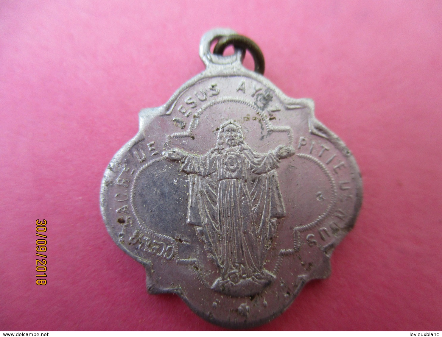 Médaille De Chaînette/Jésus Ayez Pitié De Nous/Souvenir De Pélérinage Sacré Coeur Montmartre /Vers 1920 -1950    CAN 808 - Religion & Esotérisme