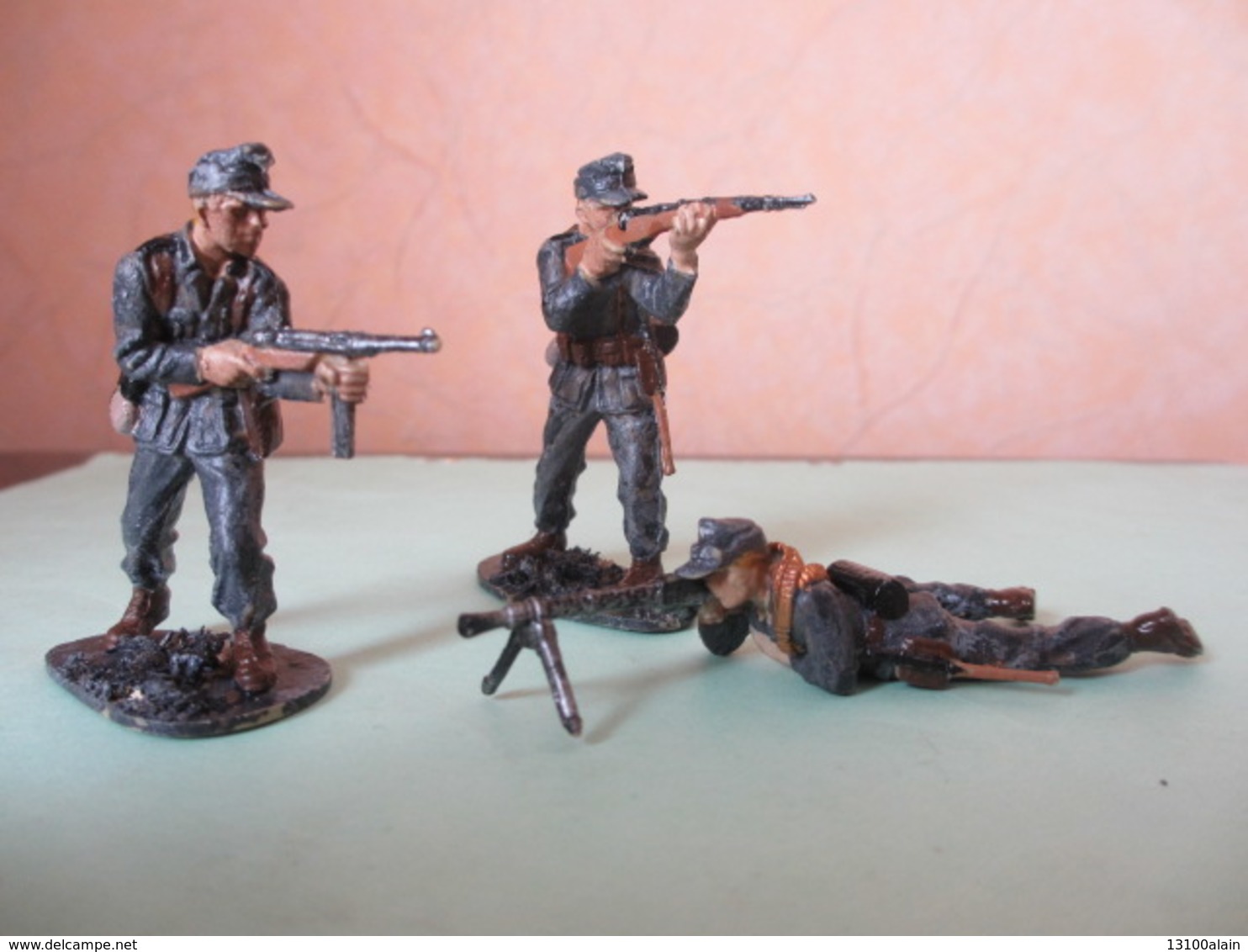 Lot 3 Figurines Soldats WW2 Soldat Plastique PAS Starlux Militaires Allemands (voir Description) - Starlux
