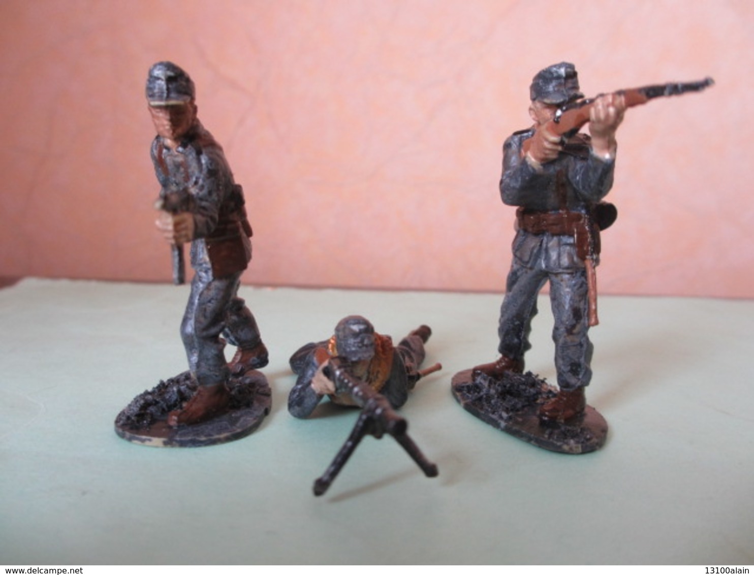 Lot 3 Figurines Soldats WW2 Soldat Plastique PAS Starlux Militaires Allemands (voir Description) - Starlux