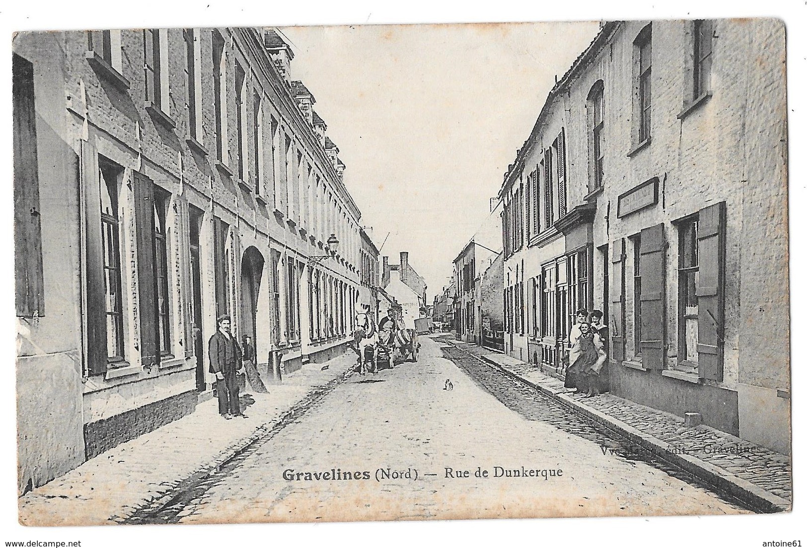 GRAVELINES - Rue De Dunkerque (vue Animée, Estaminet, Attelage) - Gravelines