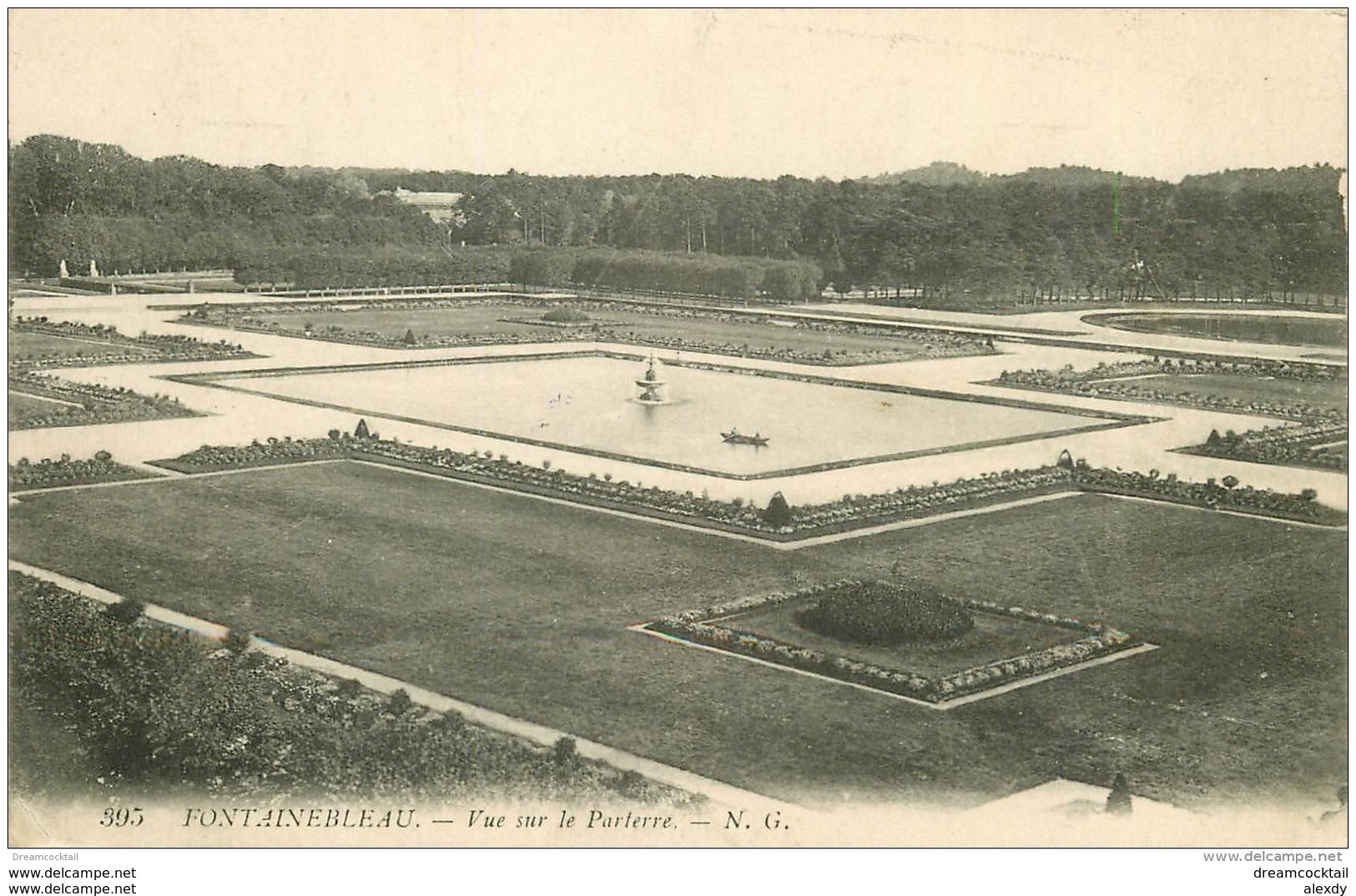 77 FONTAINEBLEAU. Le Parterre. Tampon Militaire 1919 - Fontainebleau