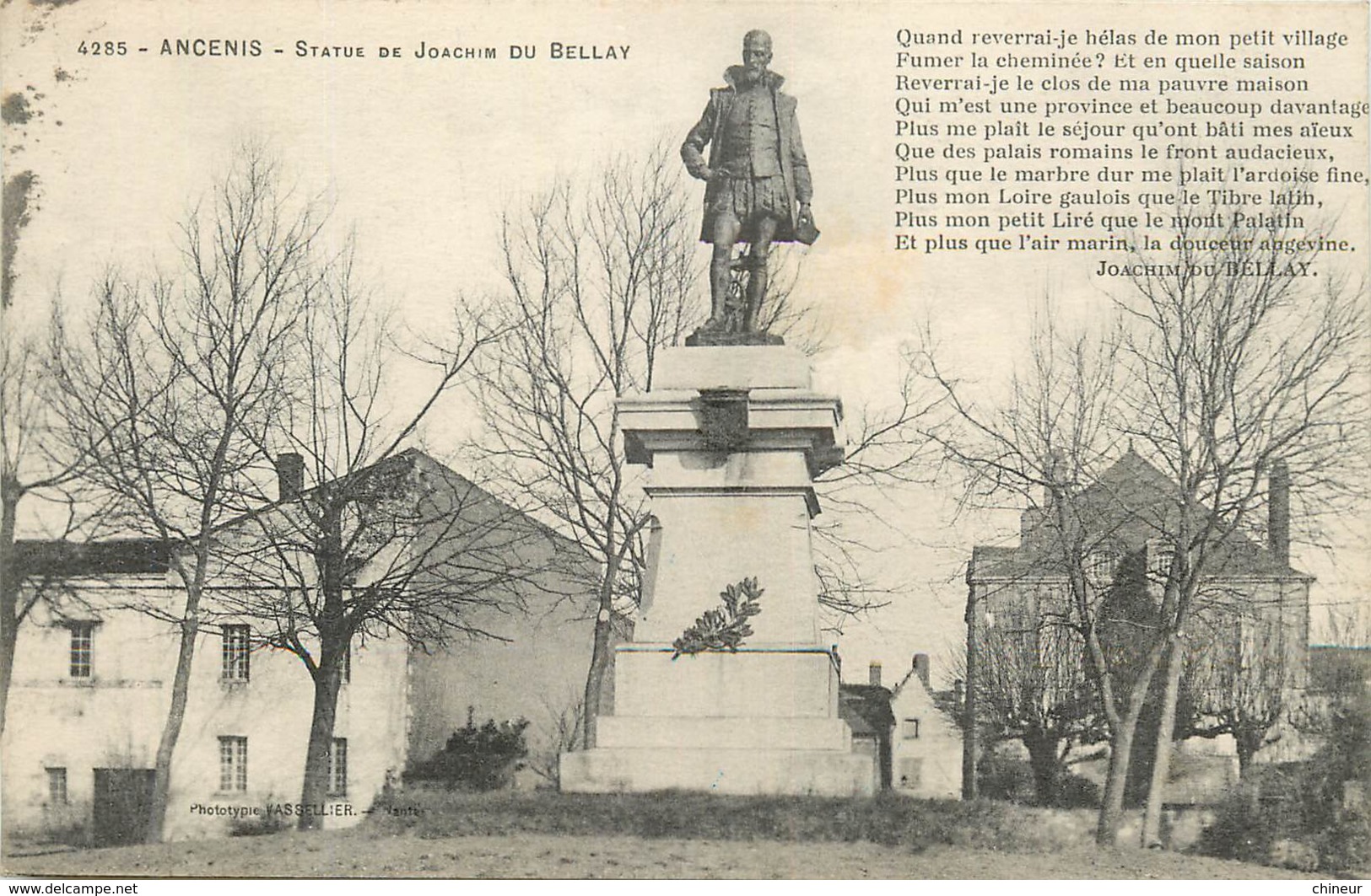 ANCENIS STATUE DE JOACHIM DU BELLAY - Ancenis