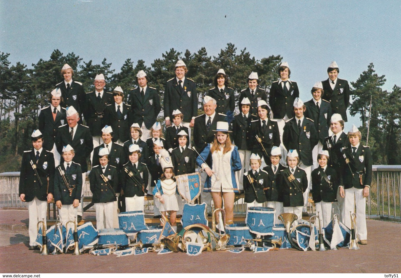 CPM:BATTERIE FANFARE ET MAJORETTE DE LA JEANNE D'ARC CHALONS SUR MARNE (51) - Otros & Sin Clasificación