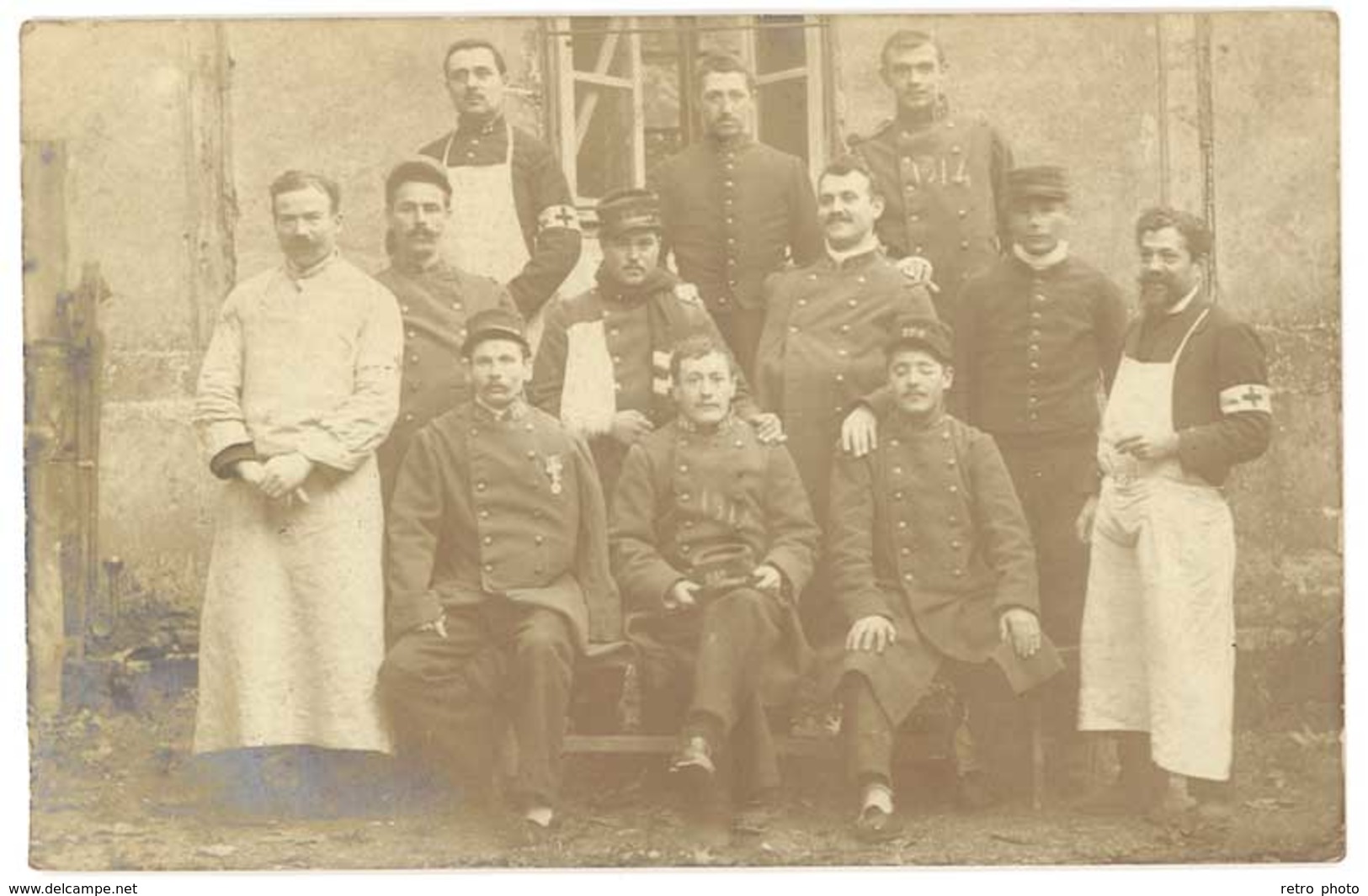 Cpa Carte-photo Soldats & Infirmiers, Brassard Croix-Rouge, écrite De Montauban  ( MI ) - Guerre 1914-18