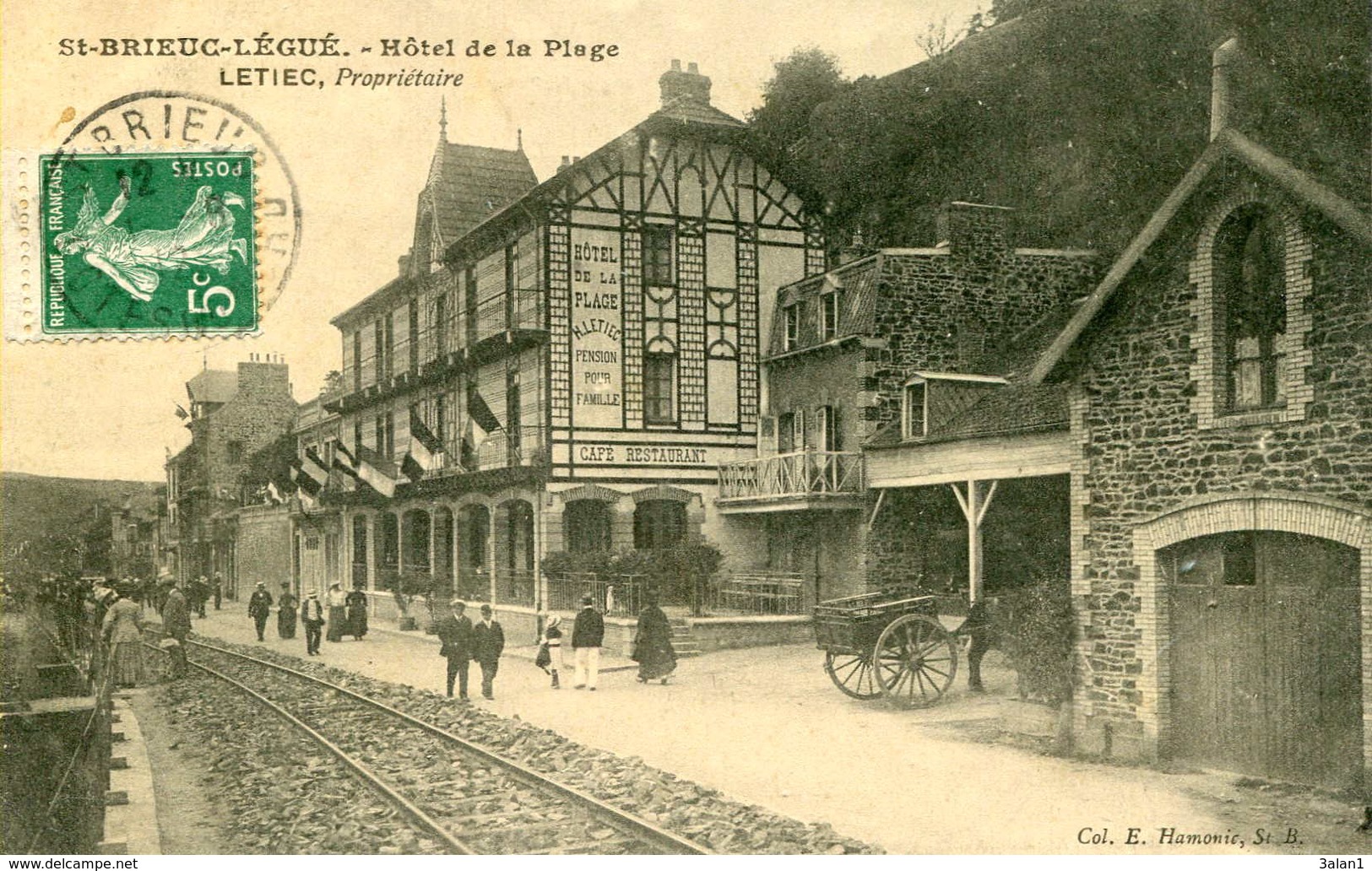 ST BRIEUC LEGUE   = Hotel De La Plage ..;   675 - Saint-Brieuc