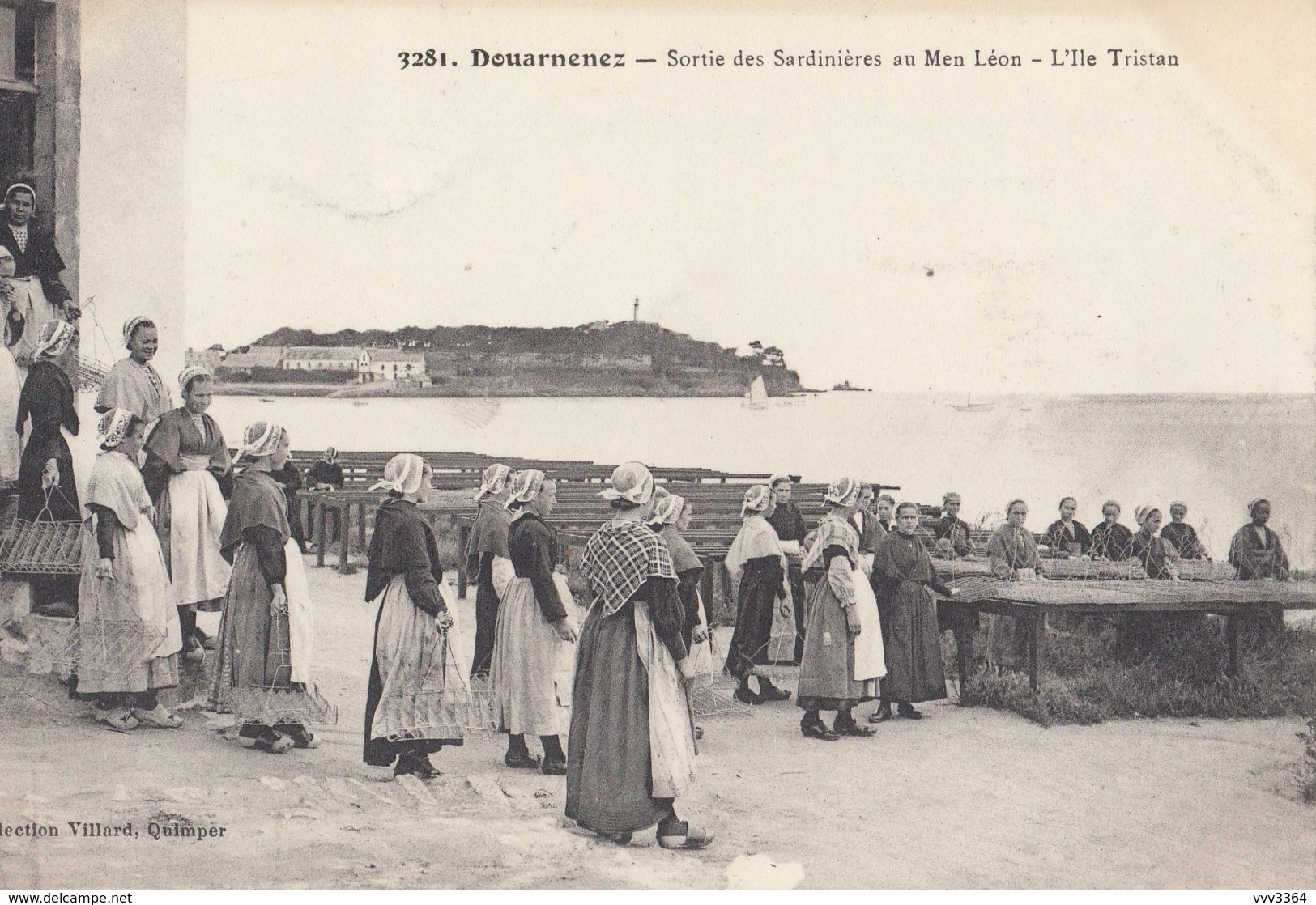 DOUARNENEZ: Sortie Des Sardinières Au Men Léon - L'Ile Tristan - Douarnenez