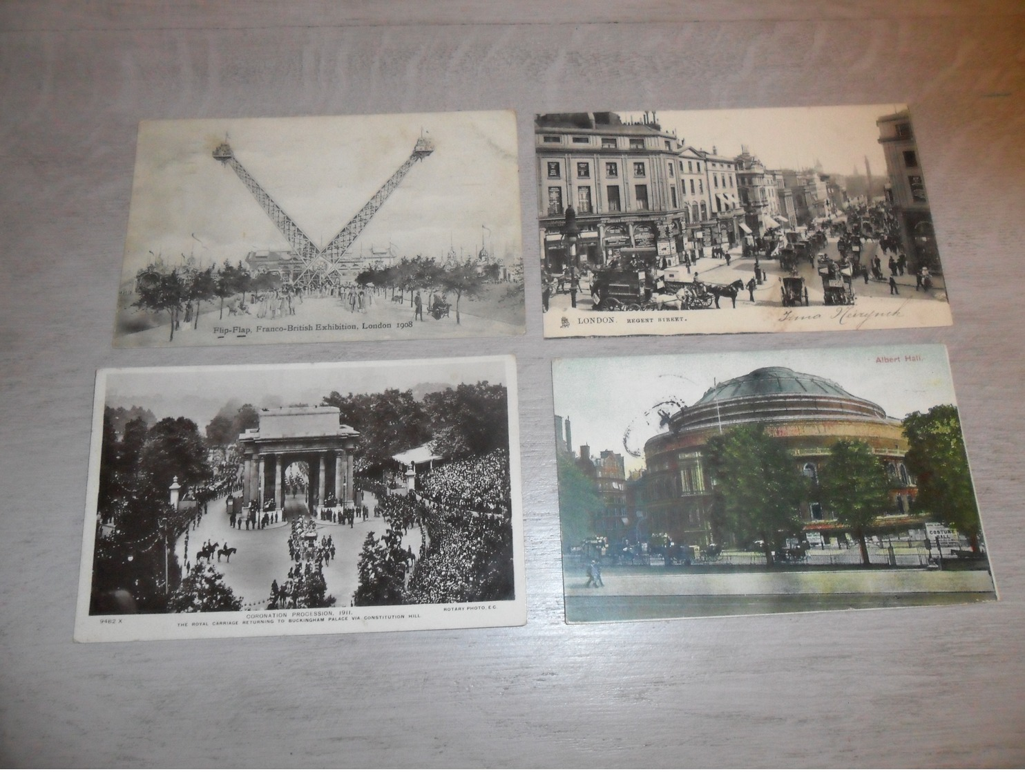 Lot De 60 Cartes Postales D' Angleterre  England  London     Lot Van 60 Postkaarten Van Engeland Londen - 60 Scans - 5 - 99 Cartes