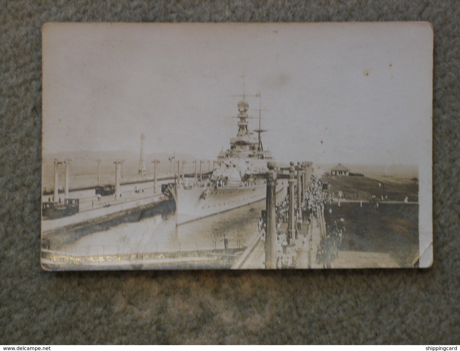 BATTLESHIP IN GATON DOCKS, PANAMA RP - Warships