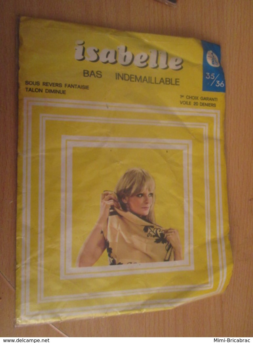 Paire De Bas Nylon 20D INDEMAILLABLE De Marque ISABELLE Neuf Jamais Porté Sans Couture , Couleur CHAIR CLAIRE , T. 35/36 - 1940-1970