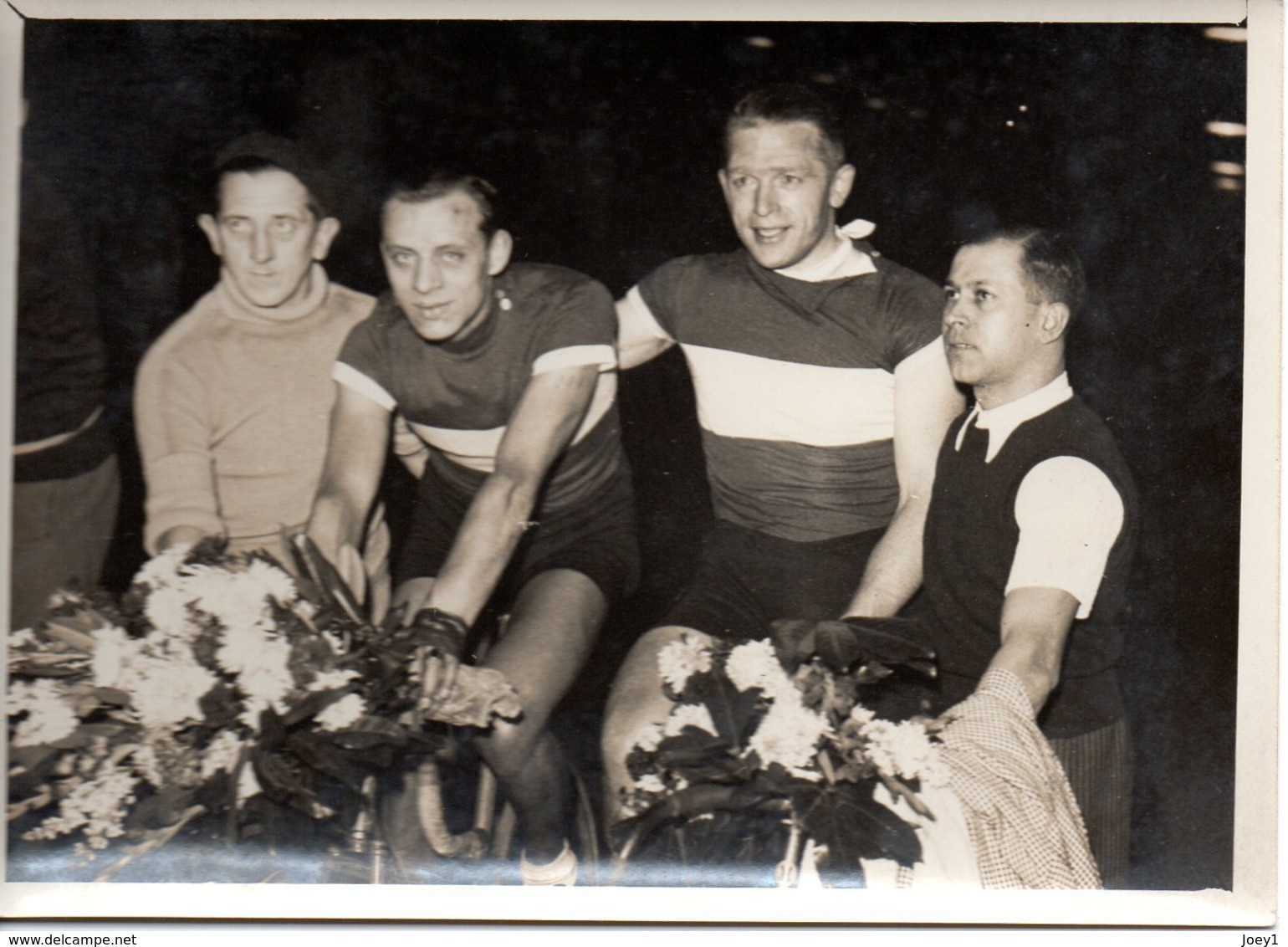 1935 Au Vel D'Hiv Deux Vainqueurs Dont Marcel Doré ,photo Meurisse Format 13/18 - Cyclisme