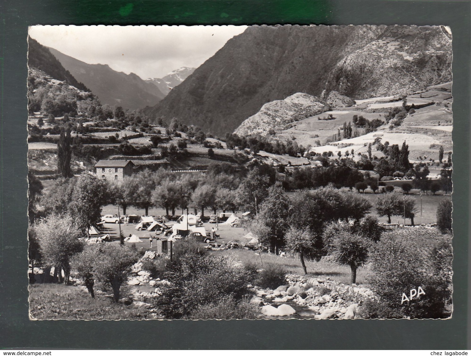 CP (And.) Valls D'Andorra - Encamp - Vue Du Camping Au Bord De La Rivière - Andorra