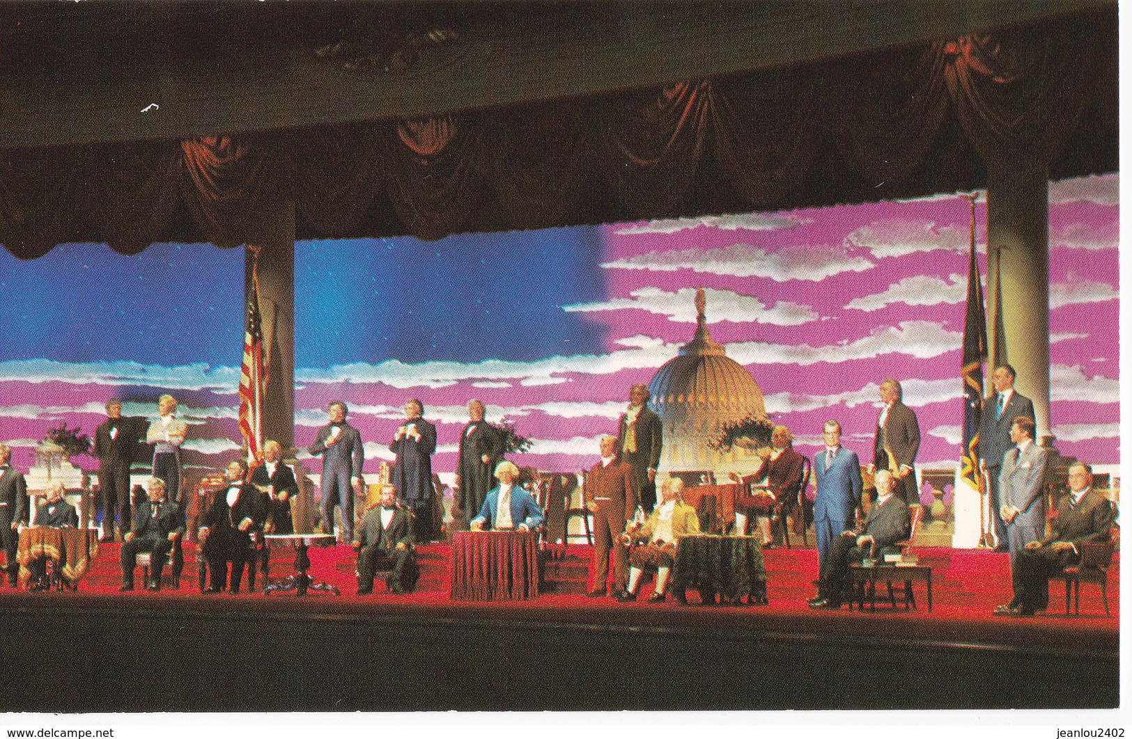 WALT DISNEY WORLD VILLAGE - LIBERTY SQUARE'S HALL OF PRESIDENTS - Disneyworld