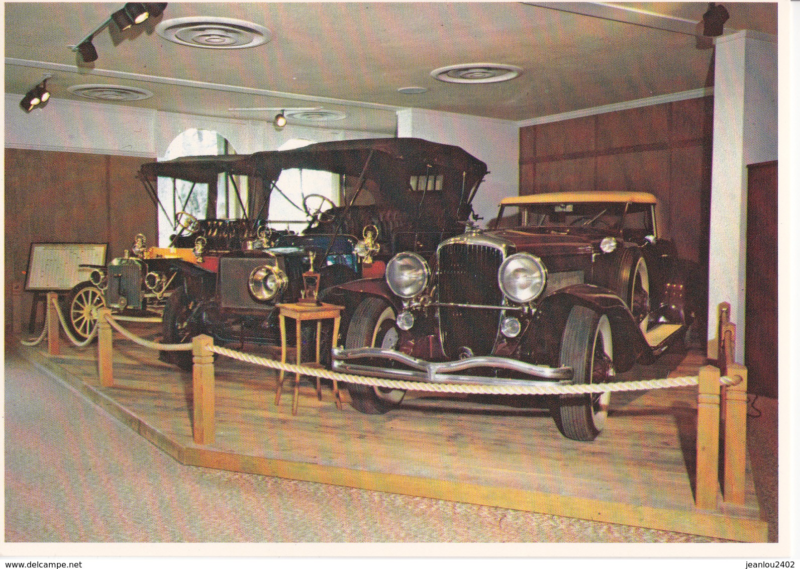 THE ANTIQUE CAR COLLECTION - Silver Springs