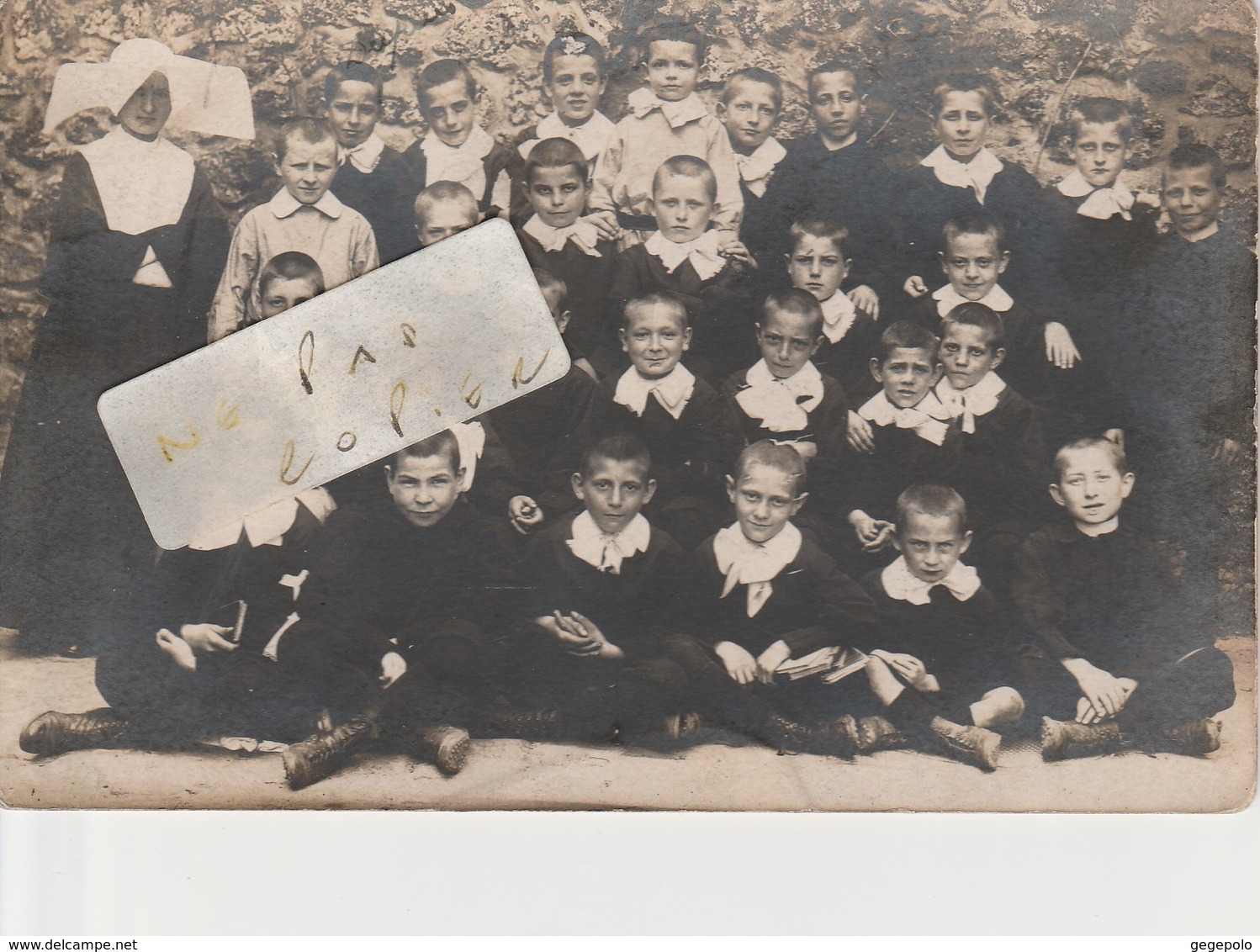 ELANCOURT - Un Groupe D'écoliers En 1920    ( Carte-photo ) - Elancourt