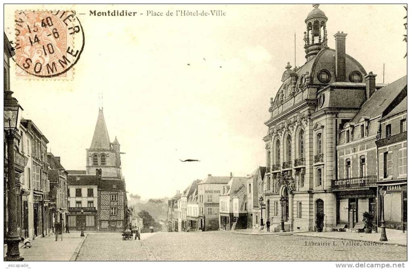MONTDIDIER  (80)  - LA PLACE DE L'HOTEL DE VILLE  (1910)    Bb-274 - Montdidier