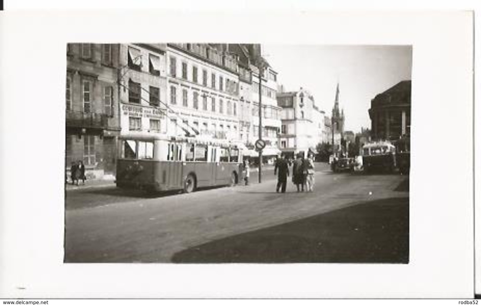 Photo -Trolleybus - Metz En 1955 - Moselle - 57 - Animée - Lieux