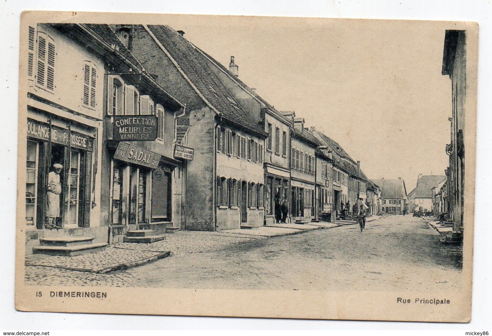 DIEMERINGEN -- Rue Principale (animée, Commerces )   ............  à Saisir - Diemeringen