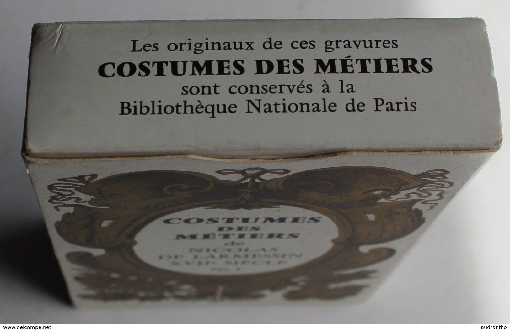 rare jeu de 54 cartes costumes des métiers Nicolas de Larmessin XVIIème siécle n°1 éditions Dusserre