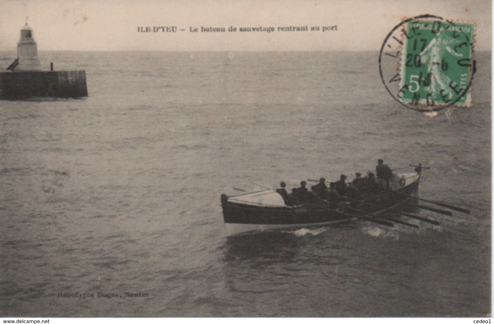 ILE D'YEU  LE BATEAU DE SAUVETAGE RENTRANT AU PORT - Ile D'Yeu