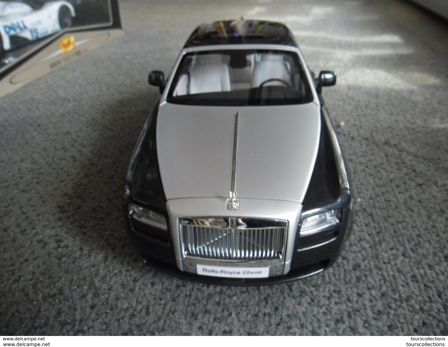 ROLLS ROYCE GHOST Noire & Grise Auto Au 1/18 RARE ! Marque KYOSHO Haut De Gamme Finition Extra Voiture Avec Sa Boite - Kyosho