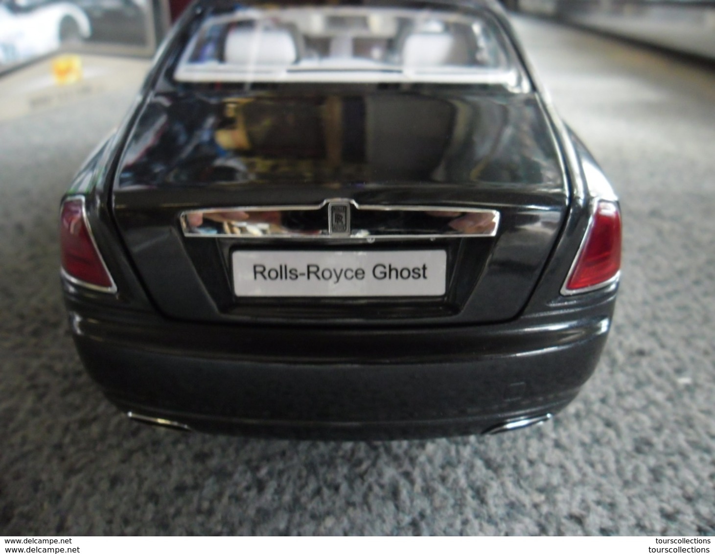 ROLLS ROYCE GHOST noire & grise Auto au 1/18 RARE ! marque KYOSHO haut de gamme finition extra voiture avec sa boite