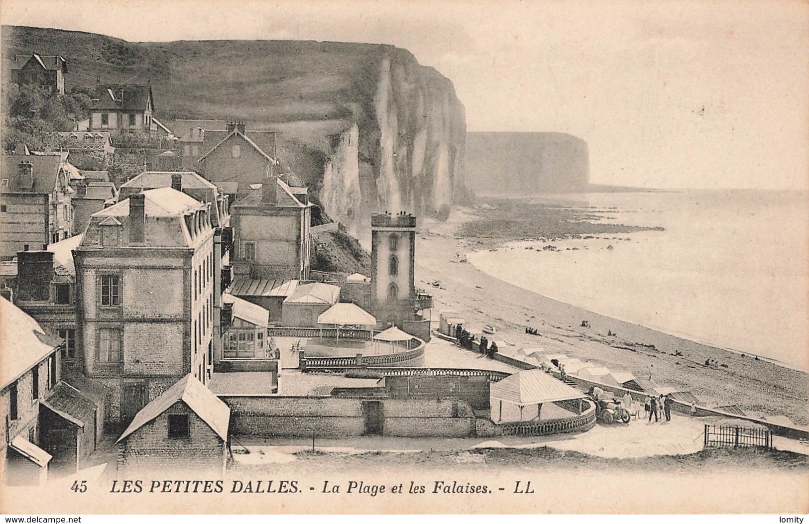 76 Les Petites Dalles La Plage Et Les Falaises Cpa - Autres & Non Classés