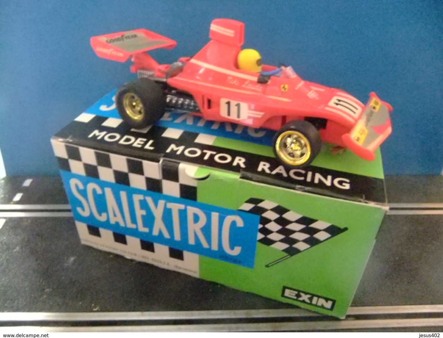 SCALEXTRIC EXIN FERRARI B3 F1 PILOTO NIKI LAUDA  AVEC BOITE - Road Racing Sets