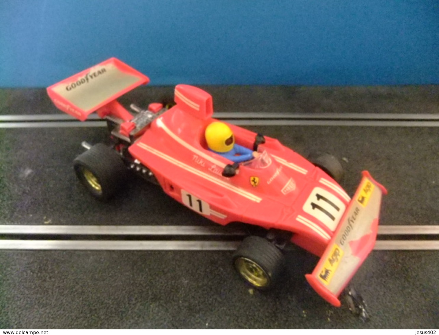 SCALEXTRIC EXIN FERRARI B3 F1 PILOTO NIKI LAUDA  AVEC BOITE - Road Racing Sets