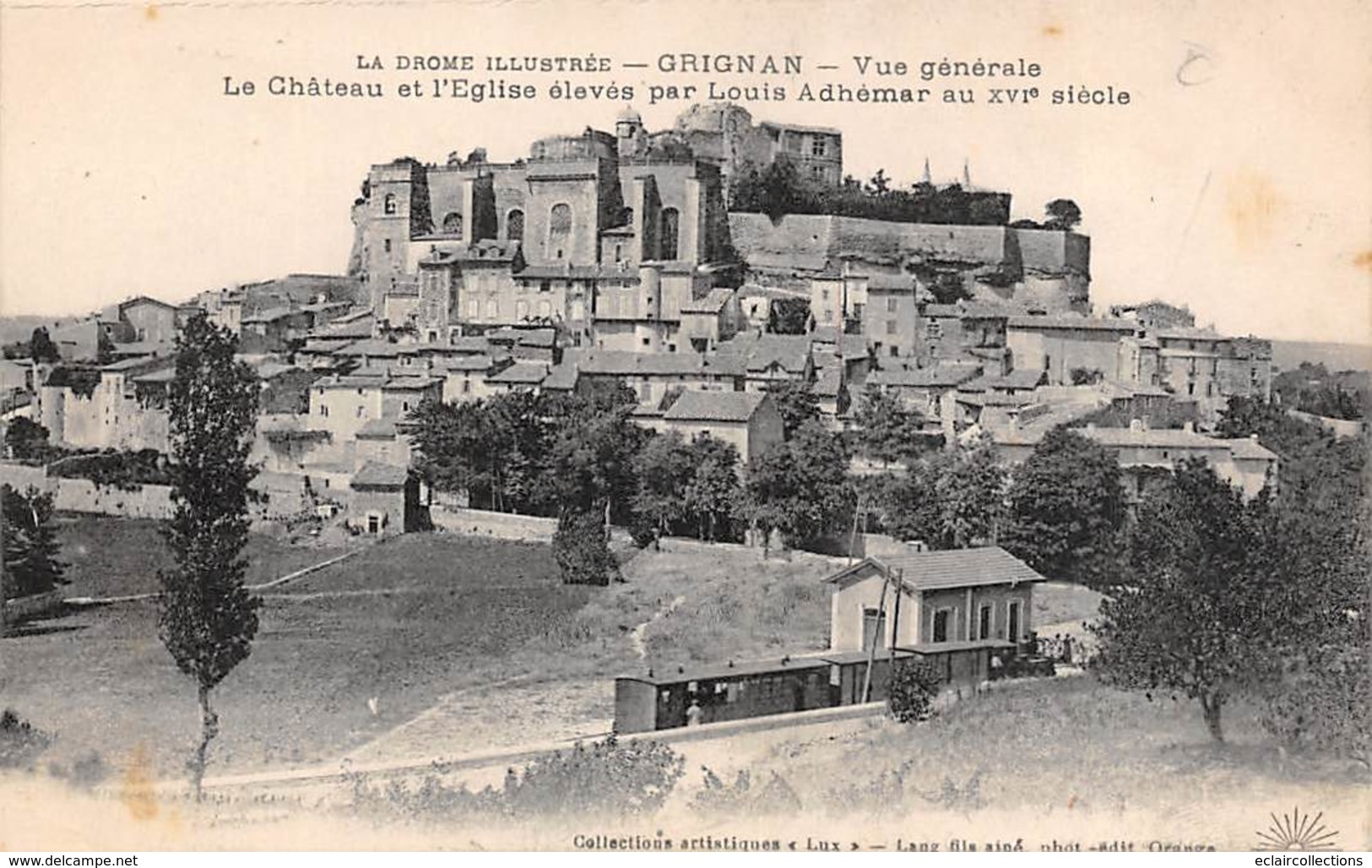 Grignan    26     Vue Générale Et Gare Du Tramway    (Voir Scan) - Grignan