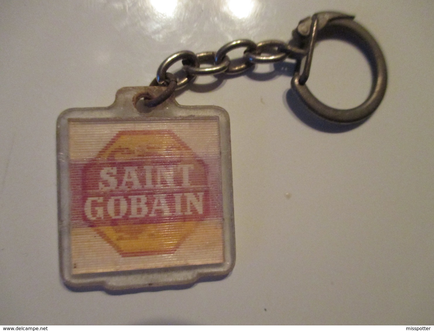 Porte Clé Ancien Engrais Saint Gobain Reynat Saint-Pol-sur-Ternoise - Key-rings